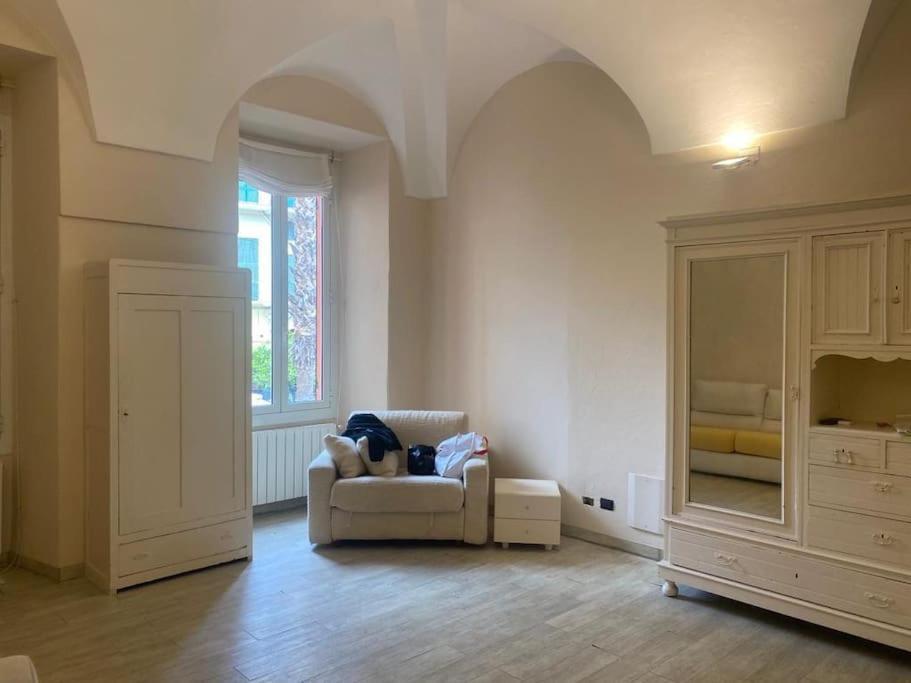 Appartamento Incantevole In Piazza Bresca, Sanremo Ngoại thất bức ảnh